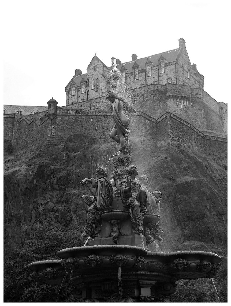 Blick auf Edinburgh Castle