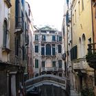 Blick auf ein Gebäude in Venedig