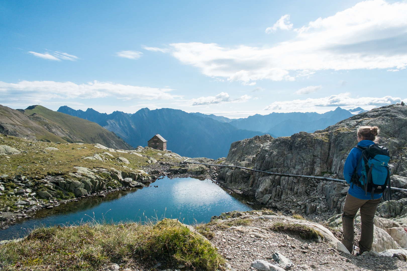 Blick auf Erlanger Hütte (Pitztal, Tirol)