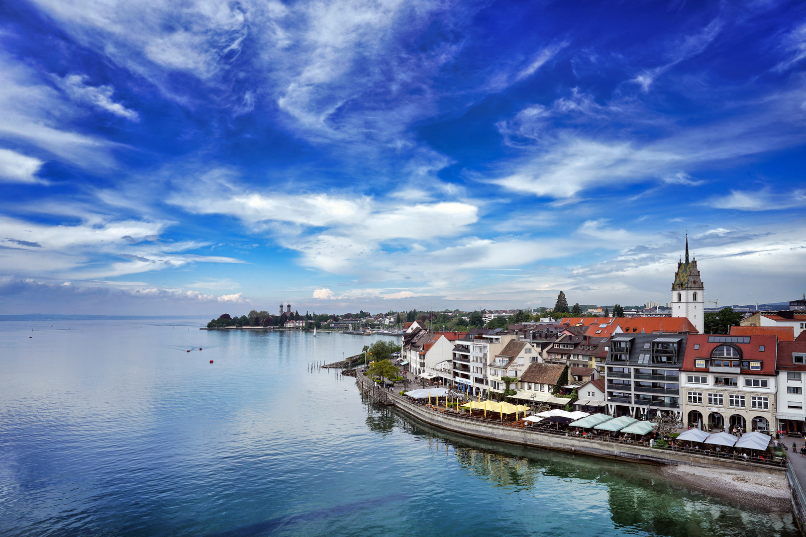 Blick auf Friedrichshafen am Bodensee