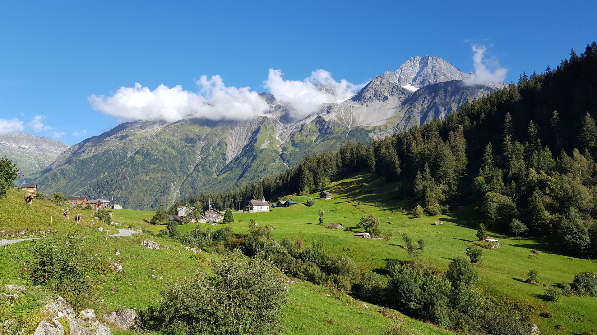 Blick auf Golzern im Maderanertal