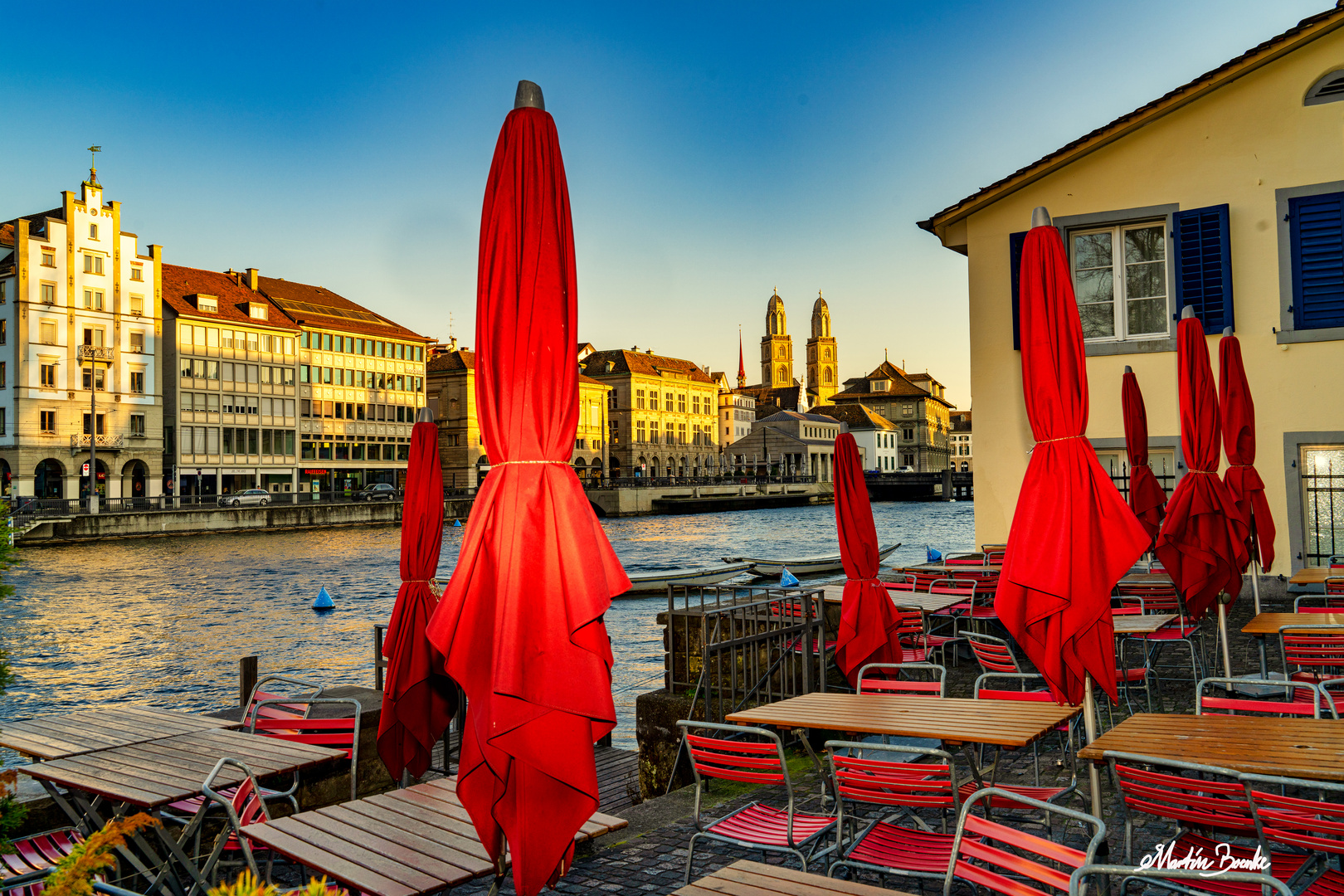 Blick auf Grossmünster von Restaurant Schipfe 16