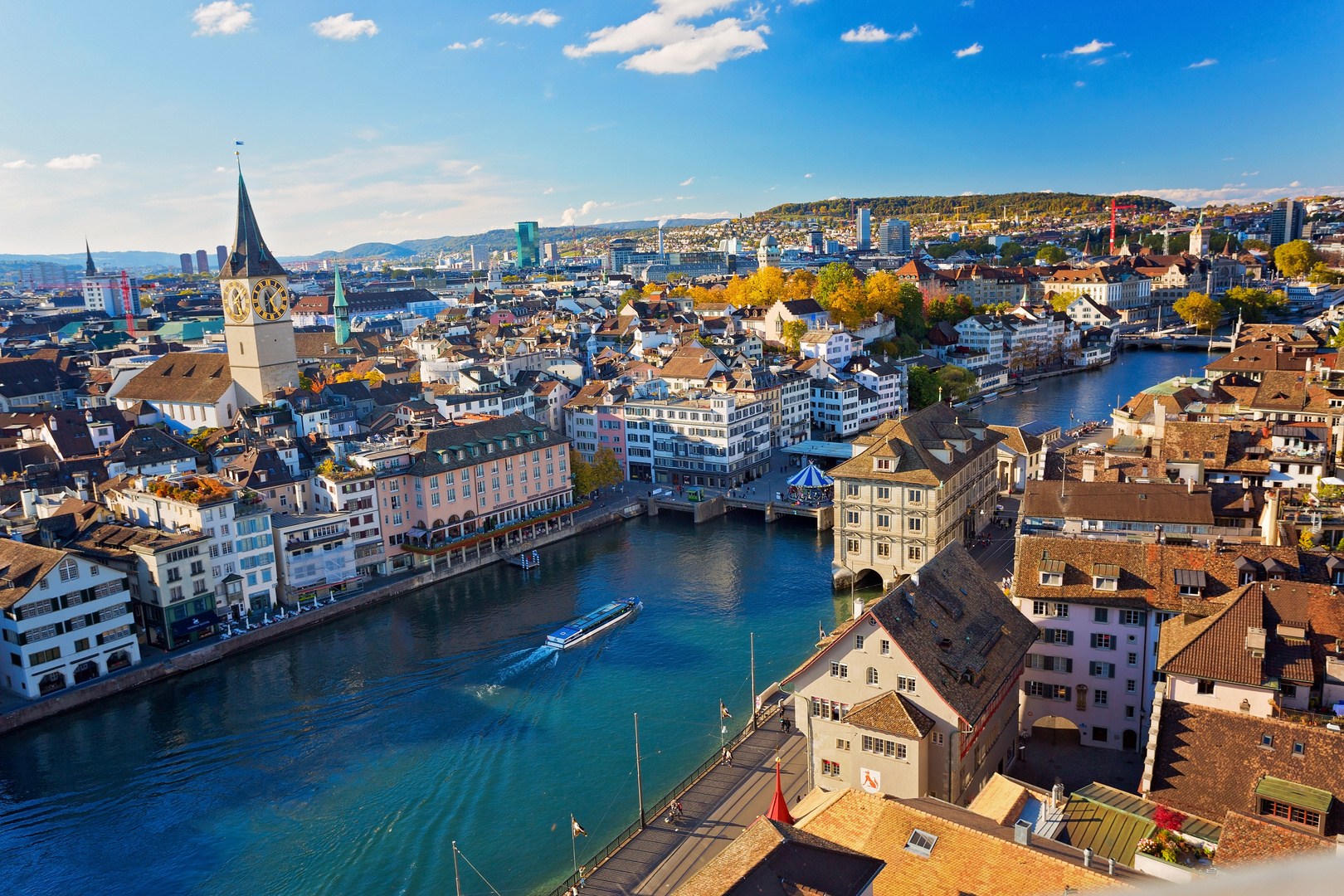 Blick auf herbstliches Zürich, Schweiz