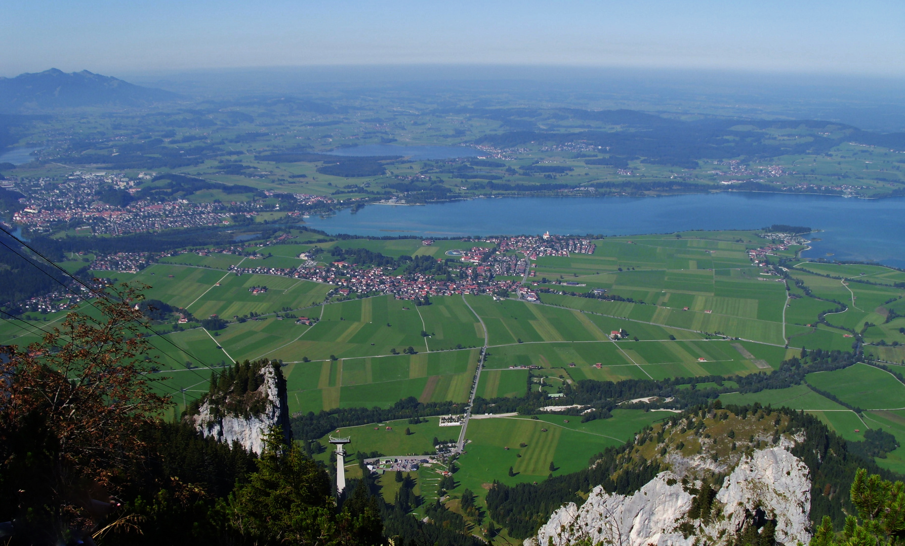 Blick auf Hopfen- und Forggensee vom Tegelberg