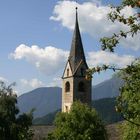 Blick auf Kirchturm von Laurein