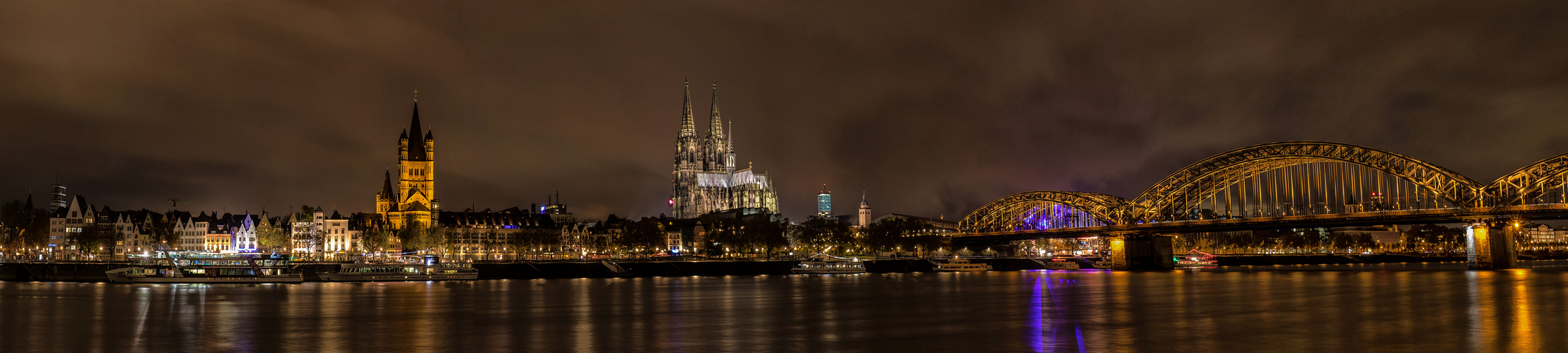 BLICK AUF KÖLN.