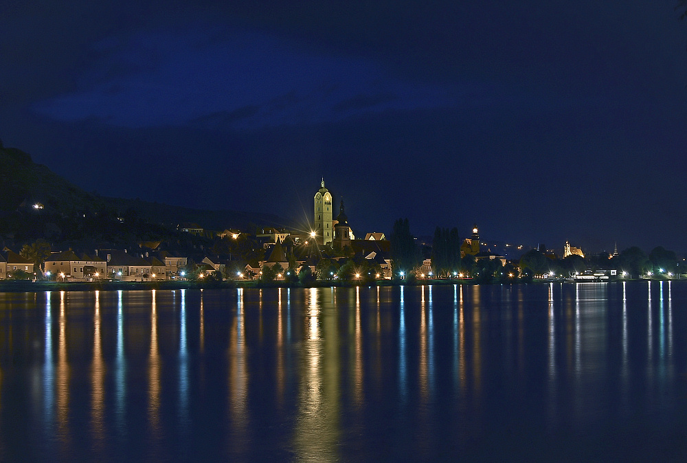 Blick auf Krems Und Stein *gg*