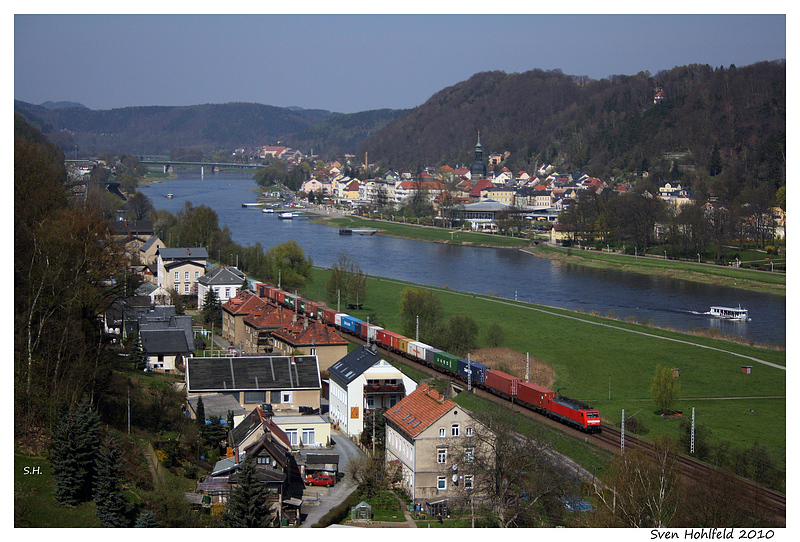 Blick auf Krippen von der Carolahöhe