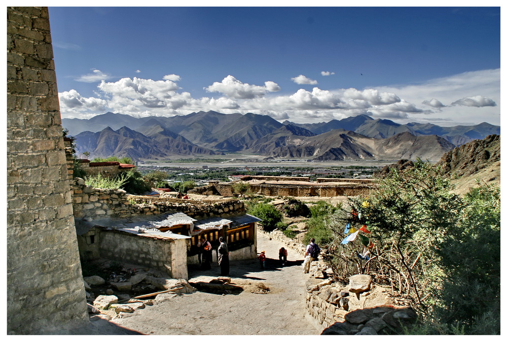 Blick auf Lhasa von Reilbach 