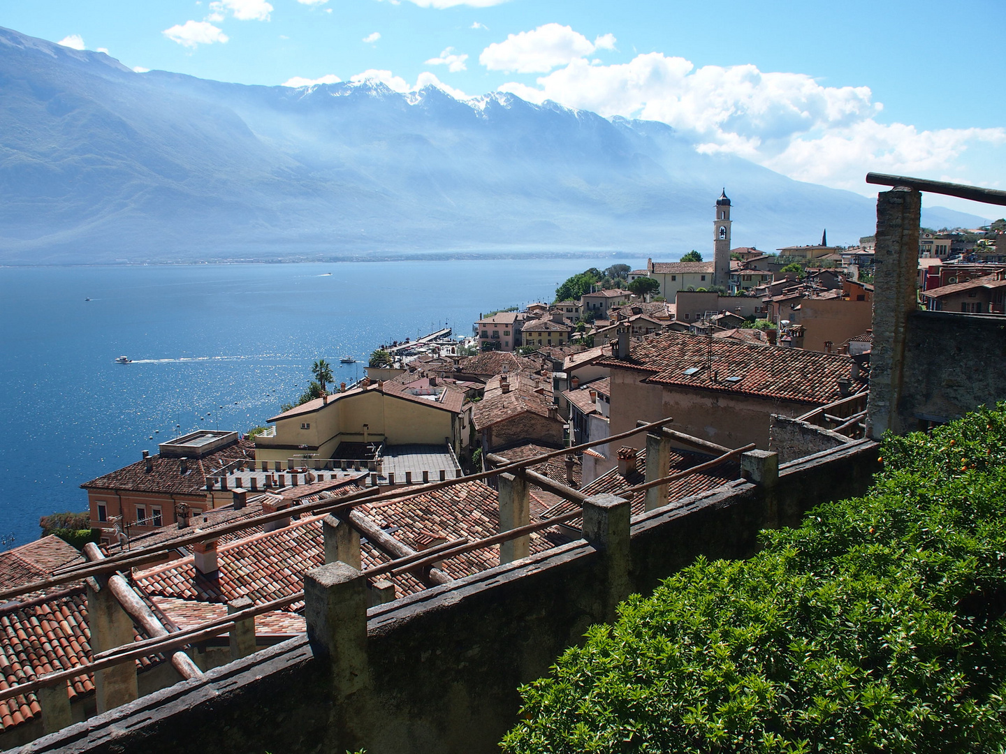 Blick auf Limone und den Gardasee