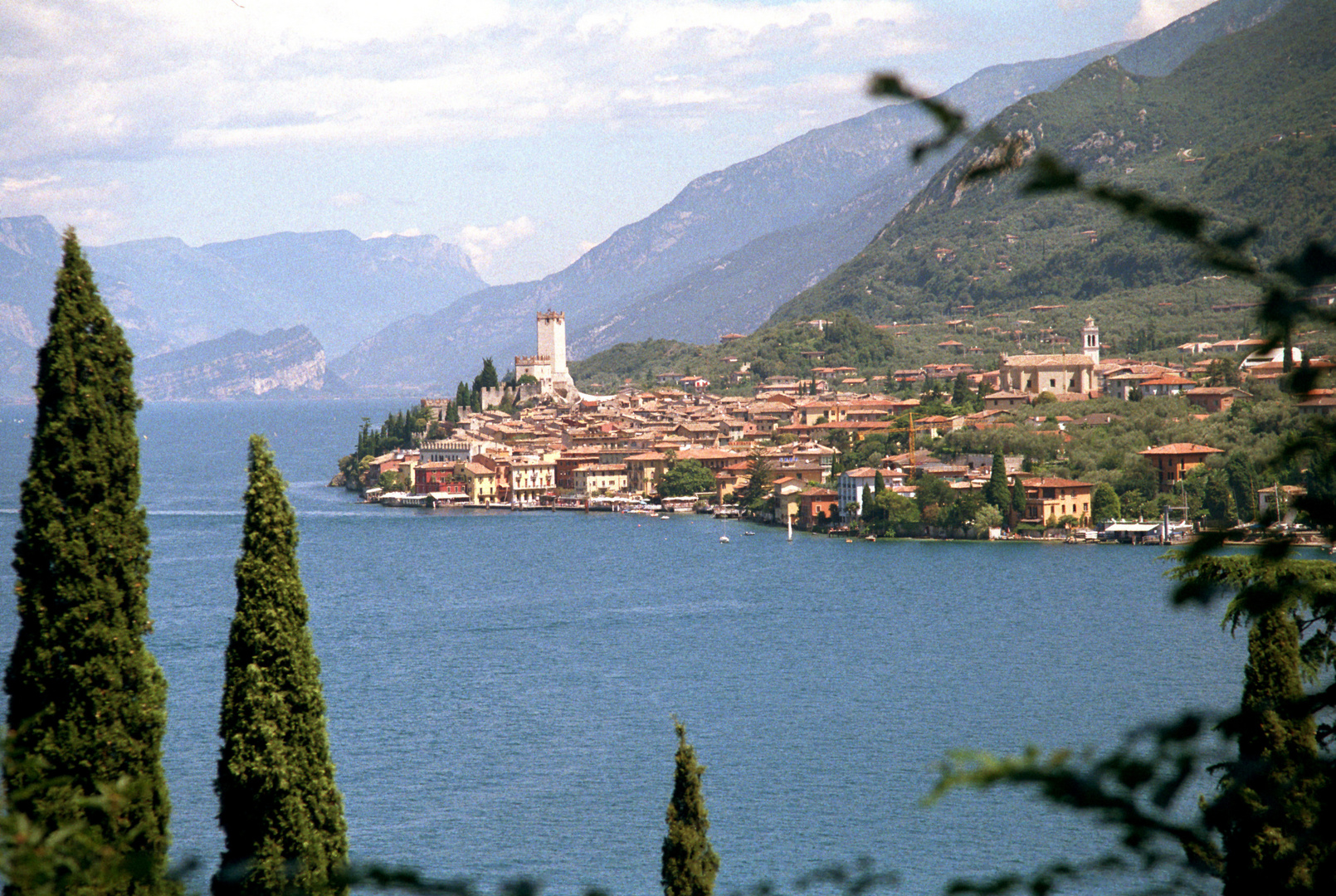 Blick auf Malcesine am Gardasee