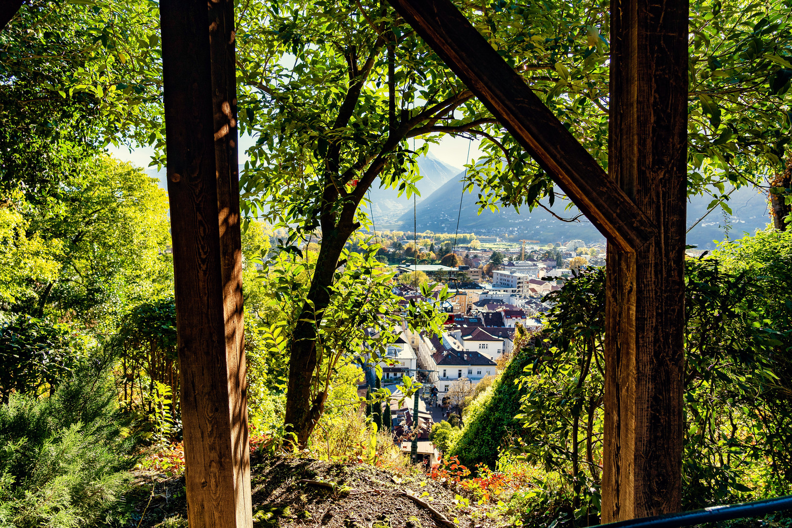 Blick auf Meran von der Seilbahn aus