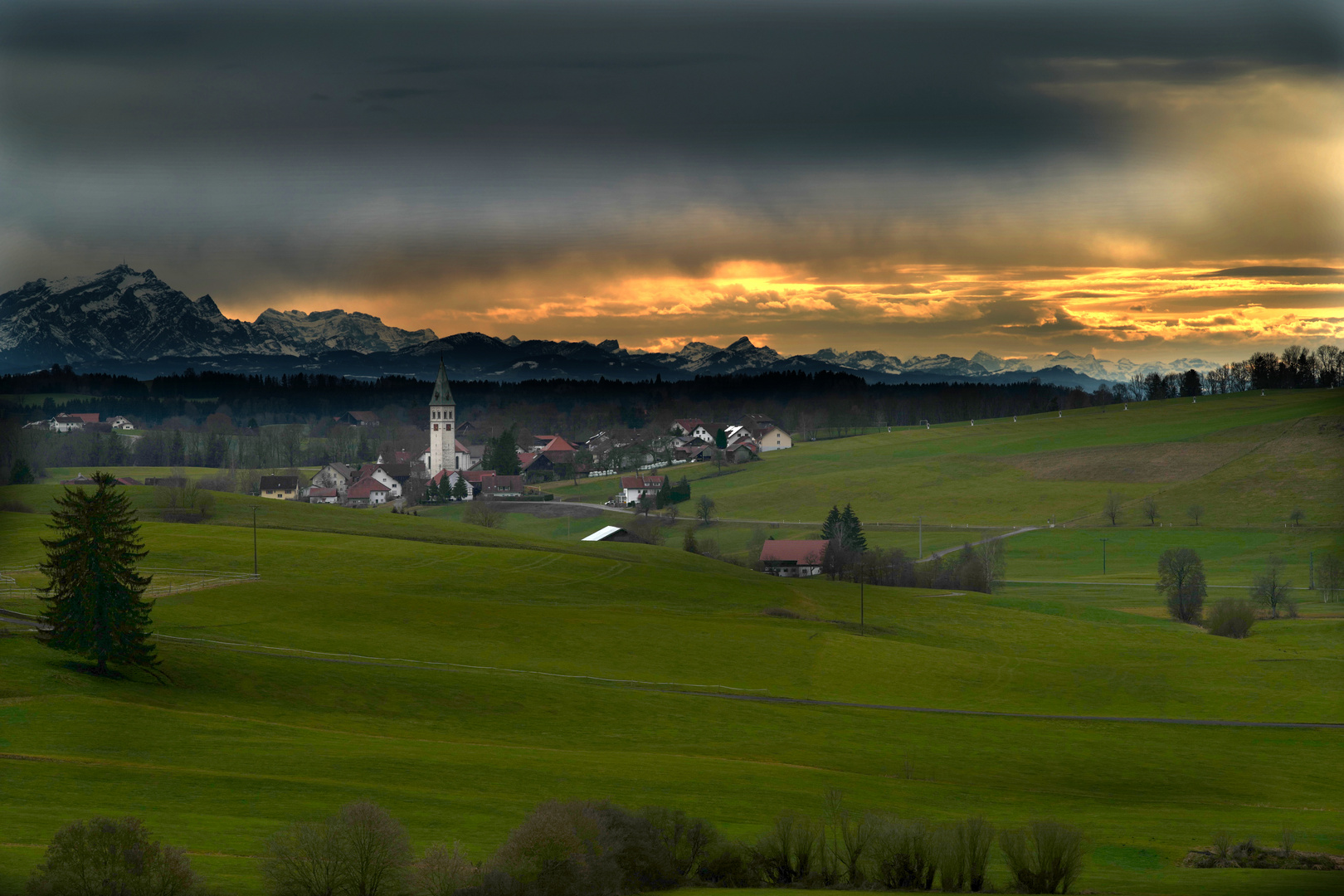 Blick auf Merazhofen im Allgäu