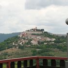 Blick auf Motovun in Kroatien
