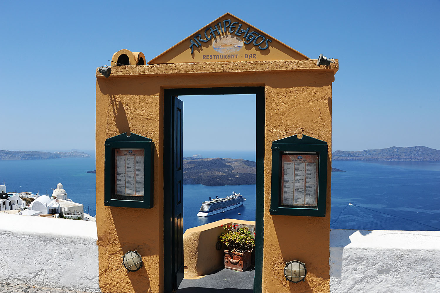 Blick auf Nea Kameni - Santorin