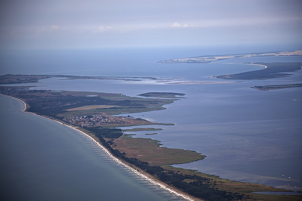 °~ Blick auf Neuendorf-Plogshagen / Hiddensee~°