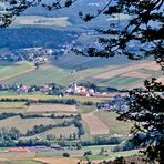 Blick auf Neukirchen b. Hl. Blut mit Vordergrund (2)