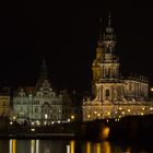 Blick auf Oberlandesgericht und Katholische Hofkirche in Dresden