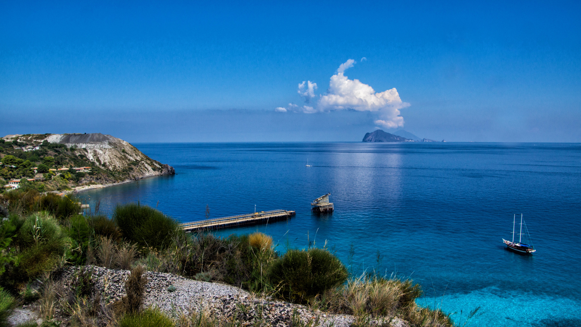 Blick auf Panarea unnd den Stromboli