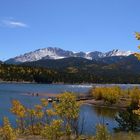 Blick auf Pikes Peak im Herbst