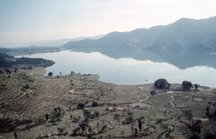 Blick auf Pokhara und den Phewa See