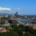 Blick auf Port Vell in Barcelona vom Hausberg Montjuic