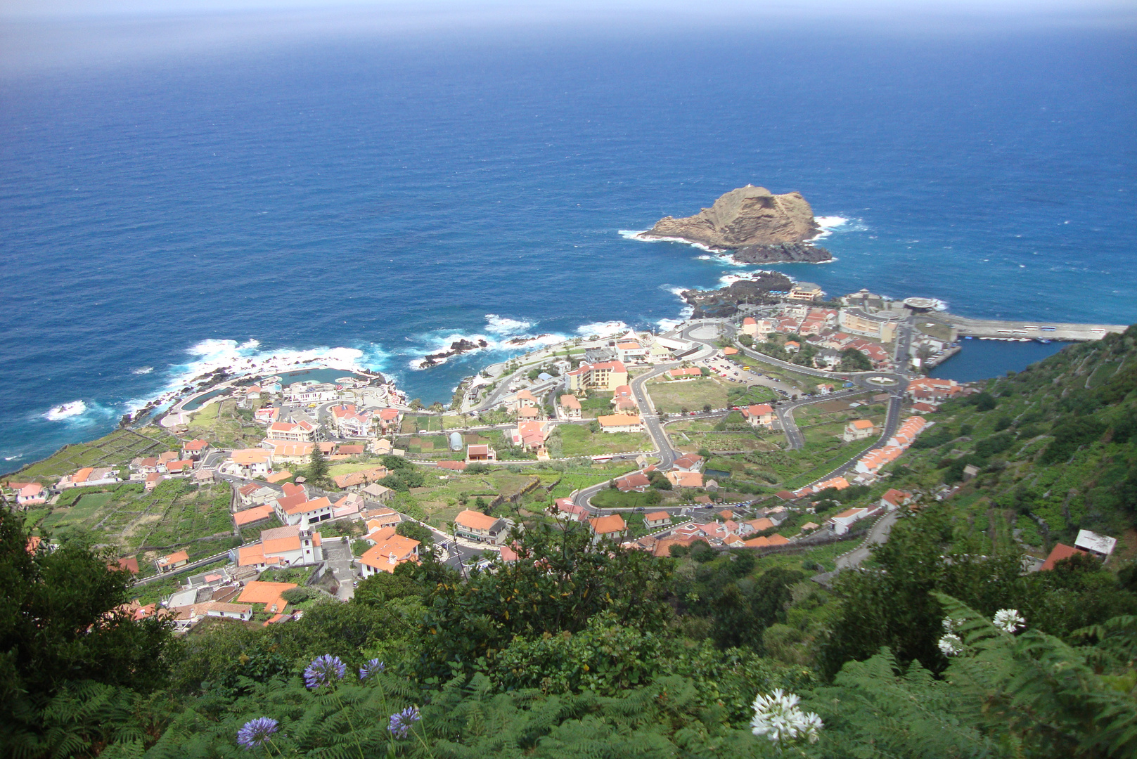 Blick auf Porto Moniz, Madeira