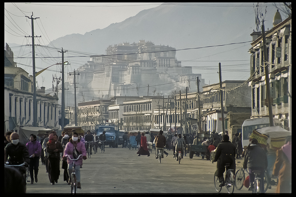 Blick auf Potala, Lhasa 1991