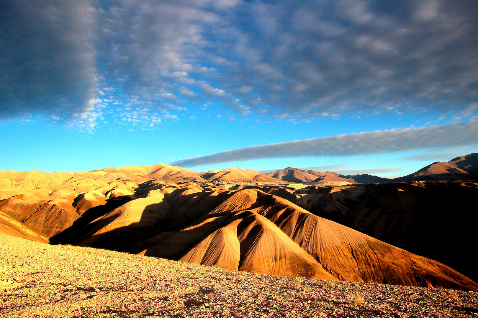 Blick auf Potrerillos mit Wolkenbildung