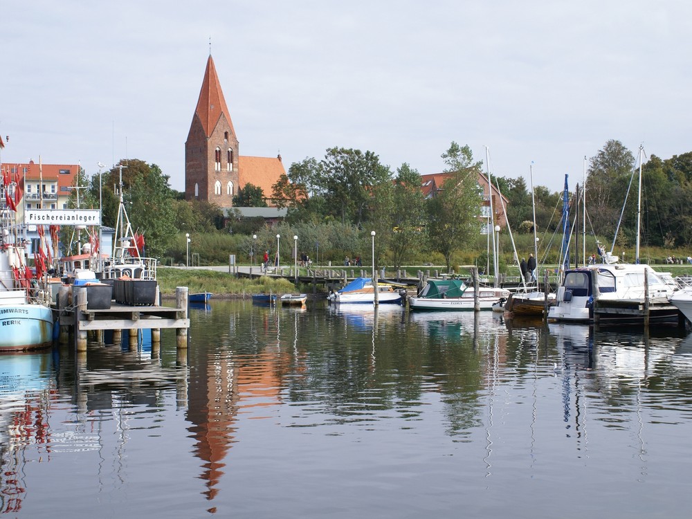 Blick auf Rerik mit Hafen