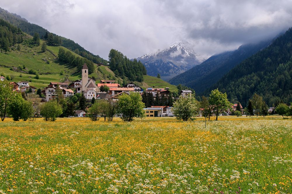 Blick-auf-Reschen