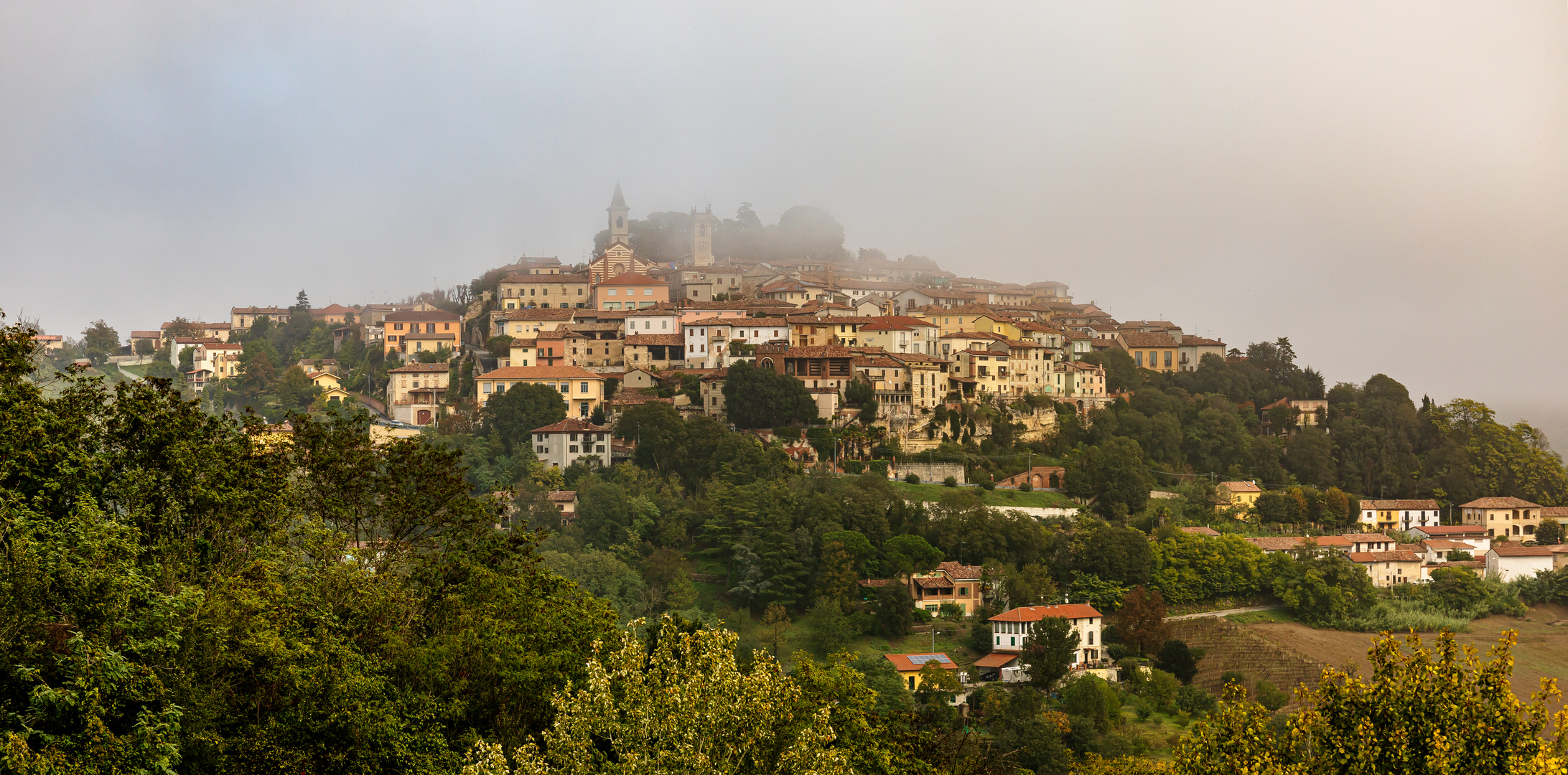 Blick auf Rosignano Monferrato  