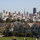 Blick auf San Francisco mit den Painted Sisters (Painted Ladies)