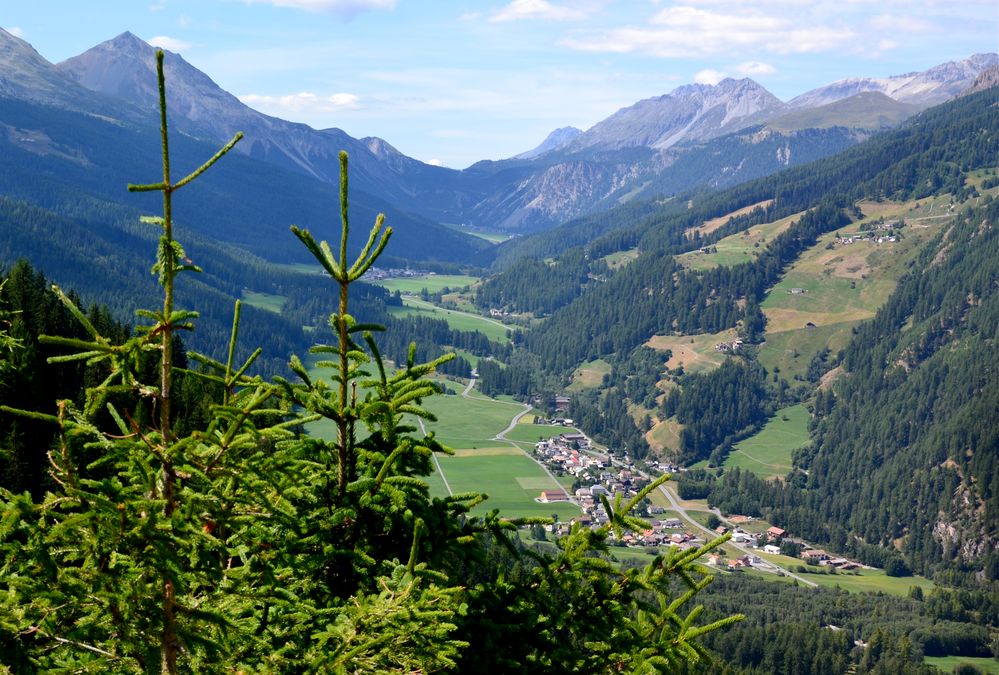 Blick auf Santa Maria im Val Müstair…