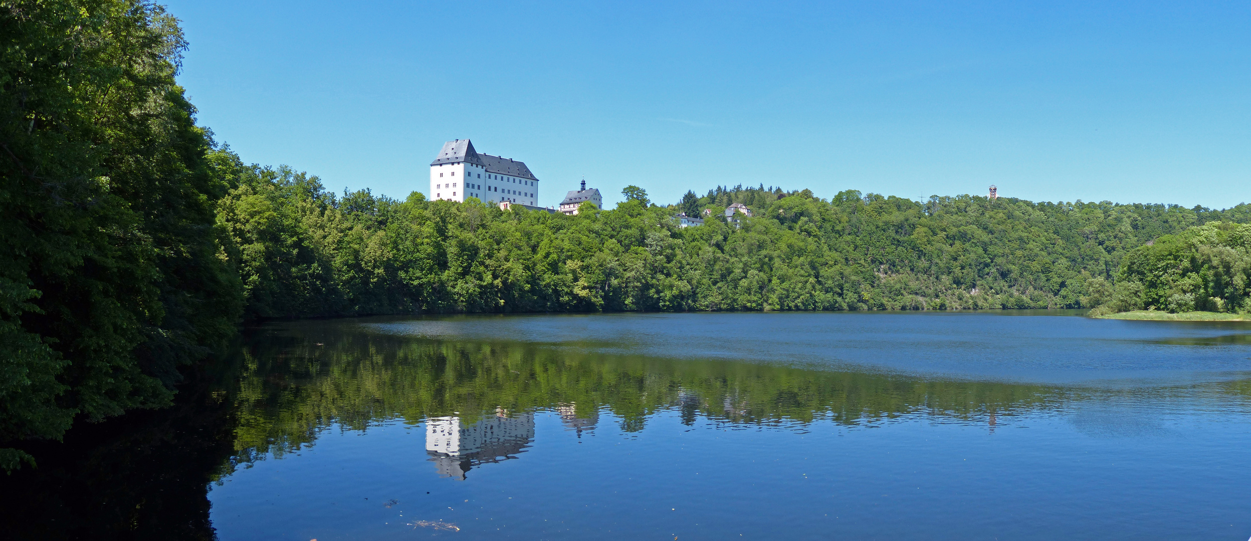 Blick auf Schloß Burgk (2)