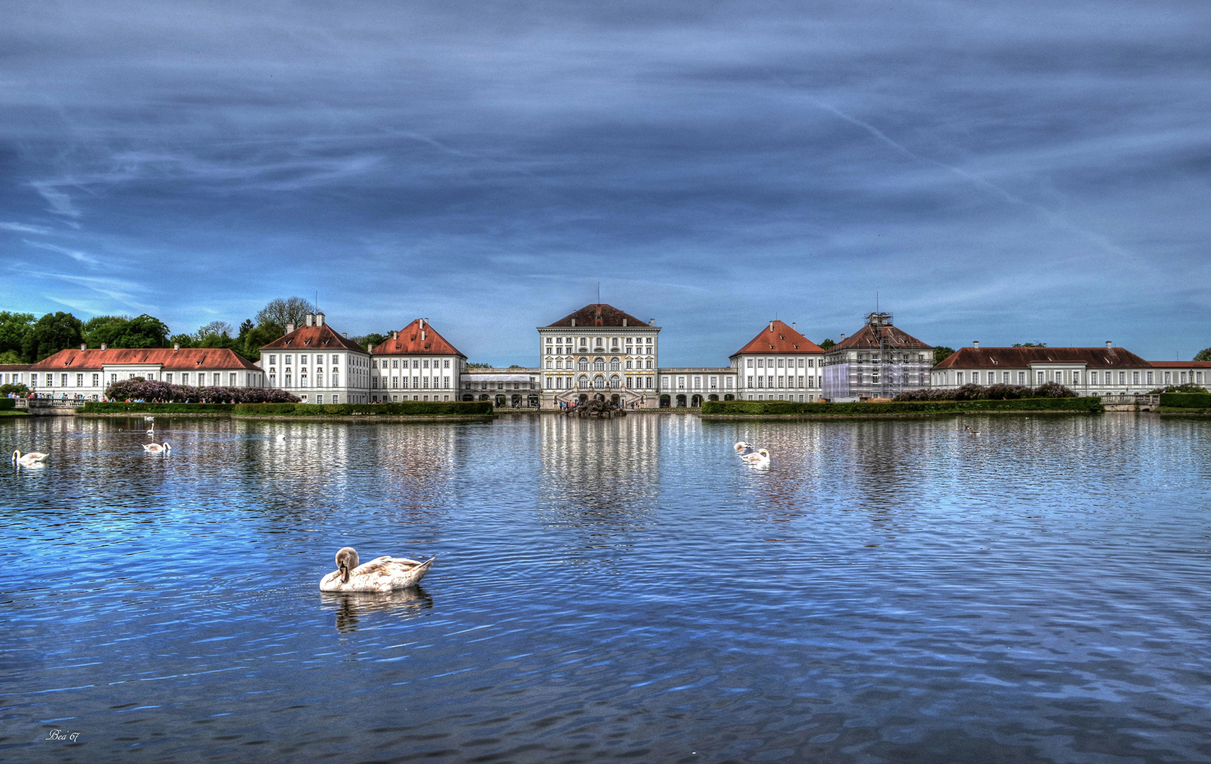 Blick auf Schloss Nymphenburg ...