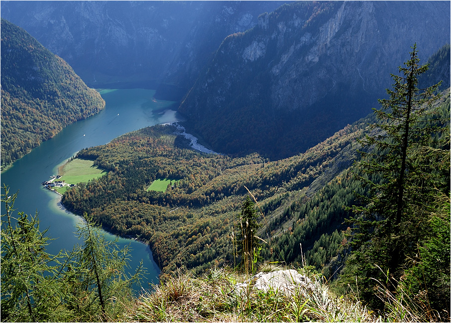 Blick auf St. Bartholomä am Königssee von der Archenkanzel