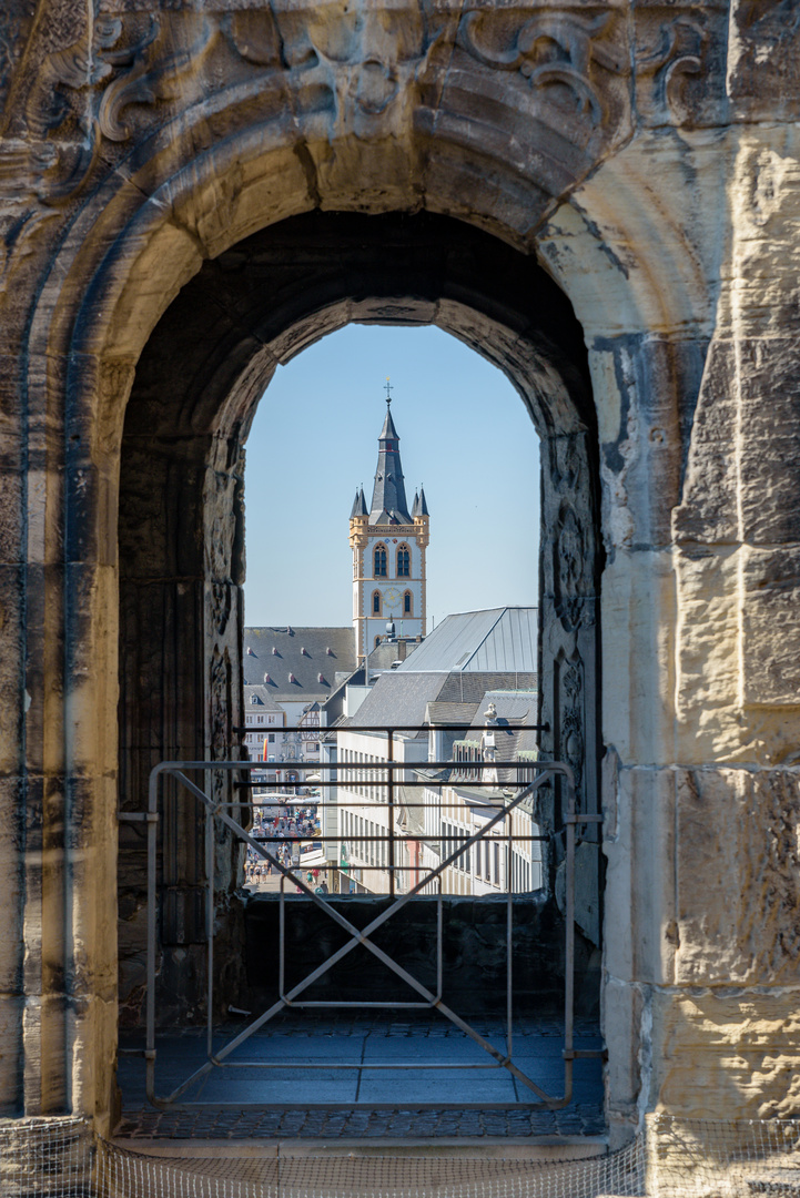 Blick auf St. Gangolf in Trier