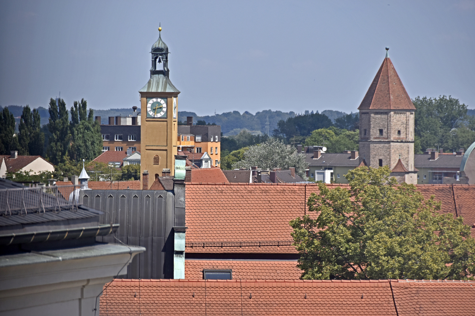 Blick auf St. Jakob und Jakobertor