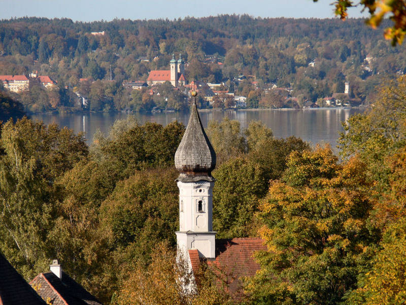 Blick auf Starnberg