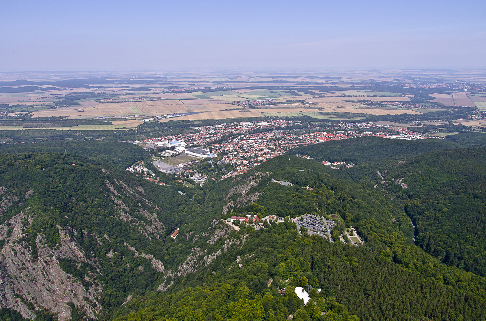 Blick auf Thale und Hexentanzplatz Foto & Bild | landschaft