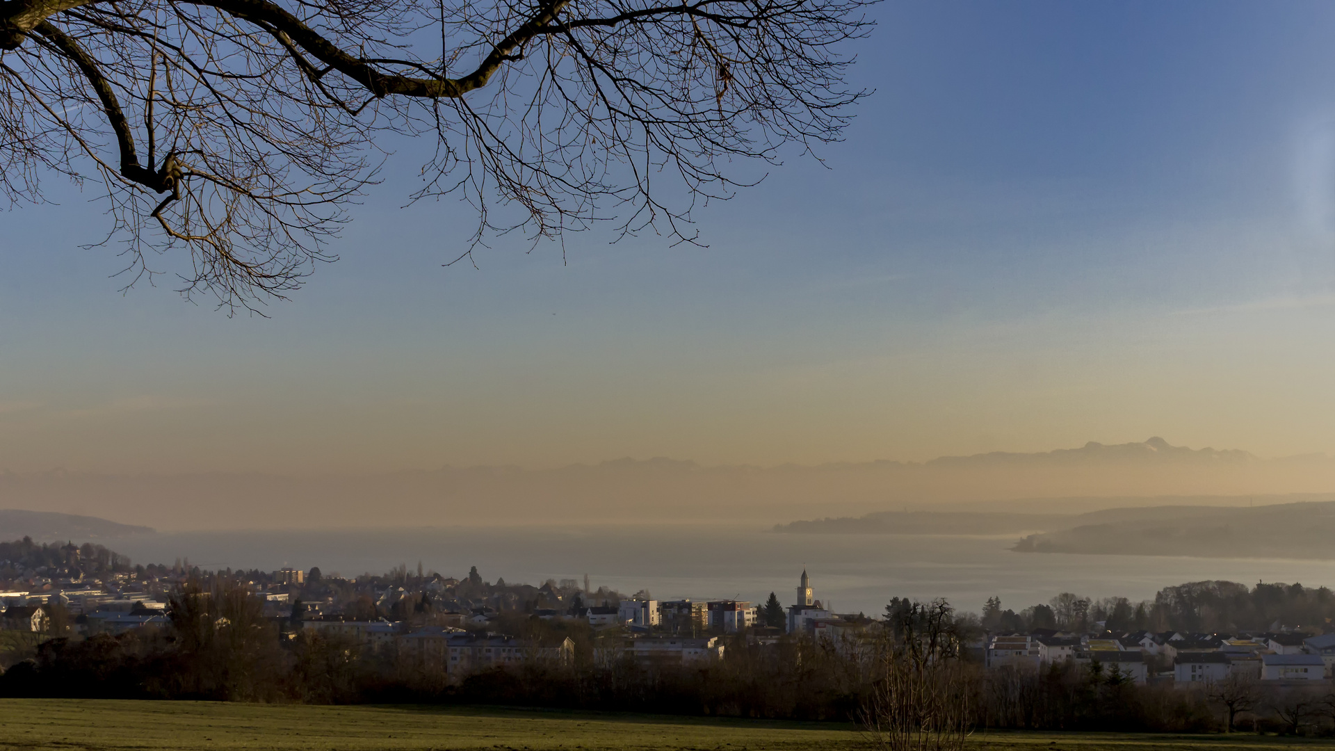 Blick auf Überlingen von Aufkirch aus