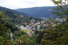 Blick auf Warmensteinach vom Höllfelsen