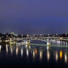 Blick auf Wettsteinbrücke in Basel zur Blauenstunde 3.2.11