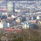 Blick auf Wuppertal-Heckinghausen mit Gaskessel und Wuppertal-Oberbarmen