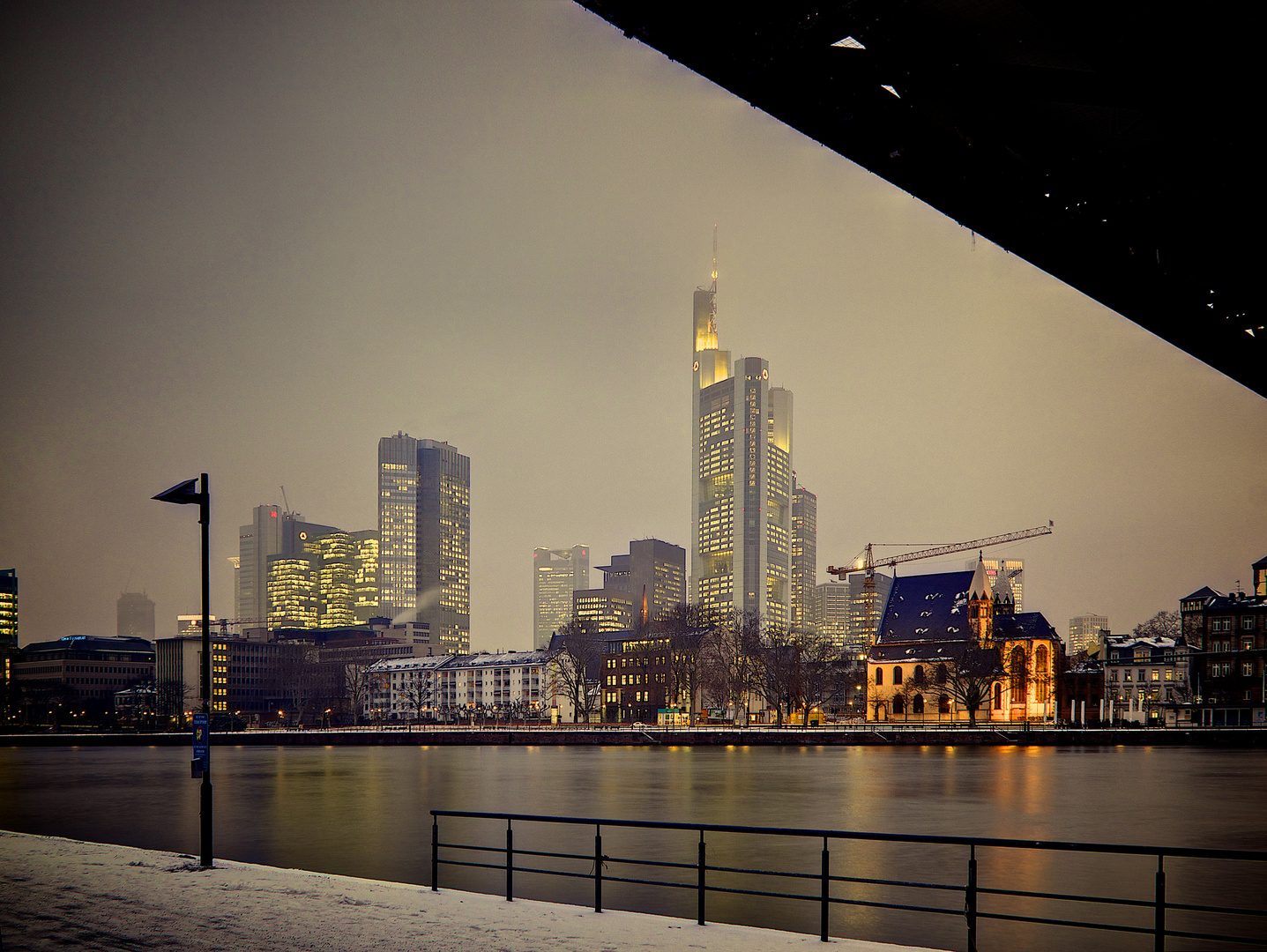 Blick auf's leicht neblige Zentrum