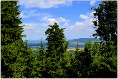 Blick aus 487 Metern Höhe von den Kälbersteinen in der Oberlausitz gen Norden