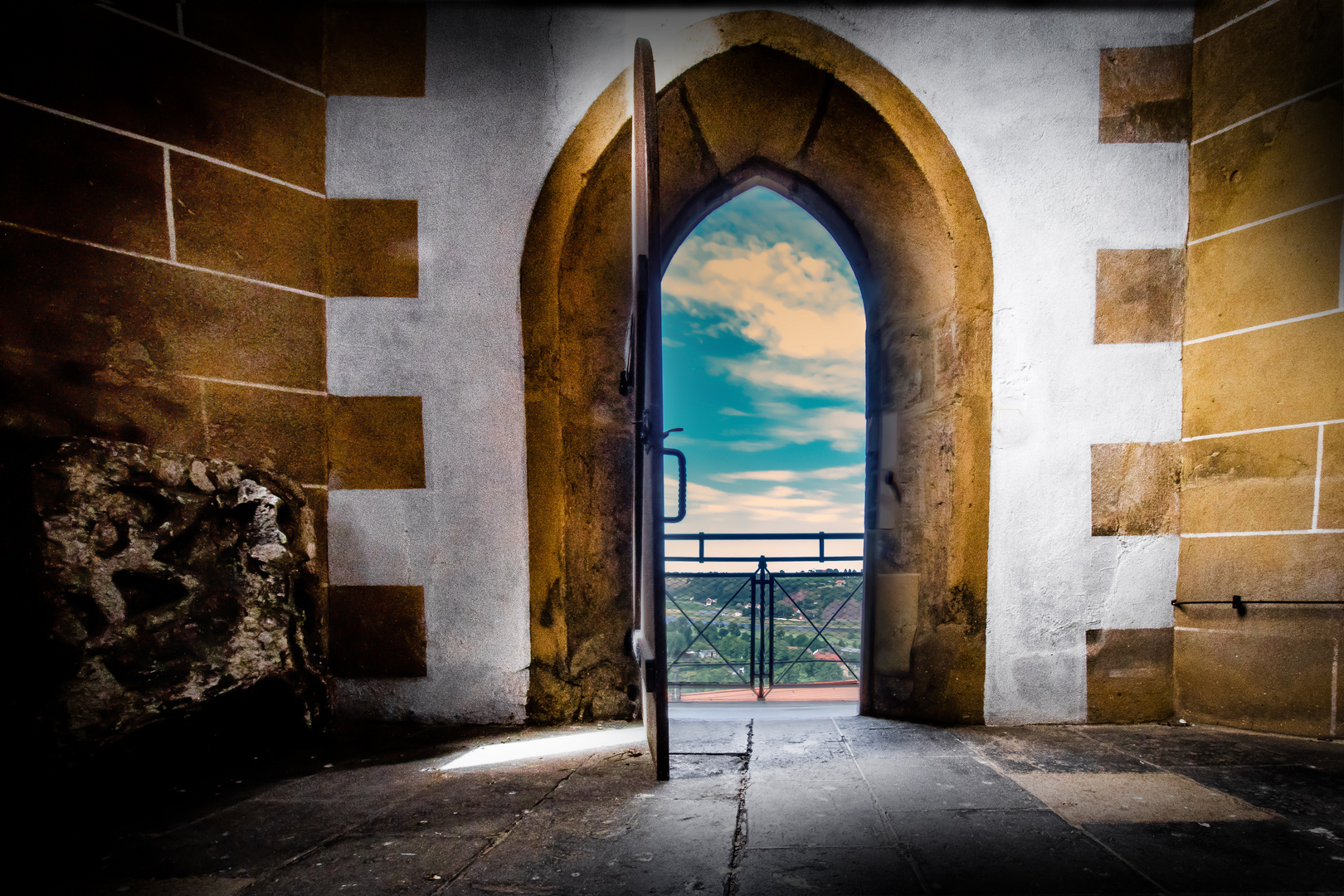 Blick aus dem Dom von Meißen