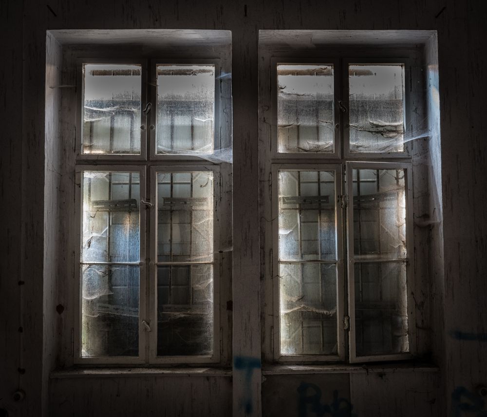 BLick aus dem Fenster Foto & Bild motive Bilder auf