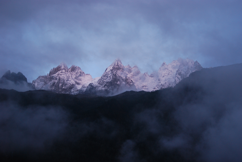 Blick aus dem Fenster am Morgen